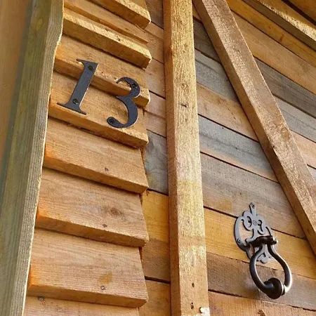Campingplads Unique Off-grid Cabin In Raw Nature: Bucephalus *